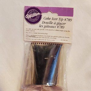 Wilton Cake Icer Tip # 789